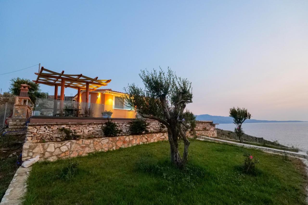 Twins Sarandë